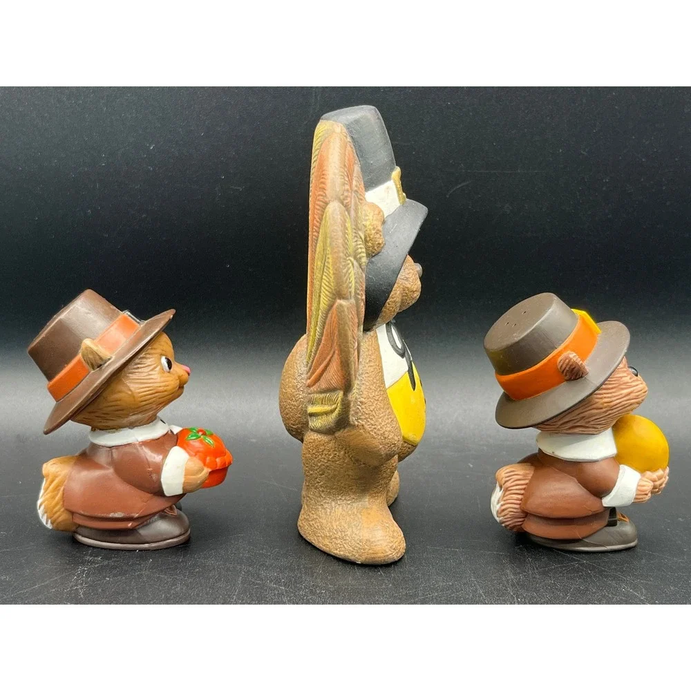 Vtg 3 Pc Thanksgiving Pilgrim Bear Turkey Figurine Squirrel Salt Pepper Shakers